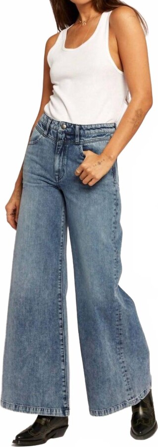 Current/Elliott Timeless Flare Jeans In Blue