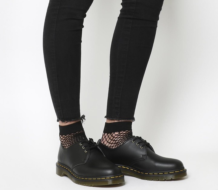 dr martens vegan black