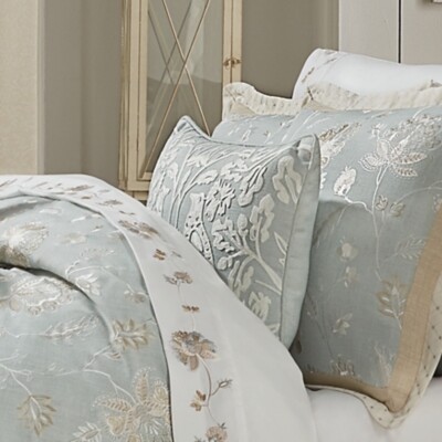 Jqueen J. Queen New York Garden View Throw Pillow