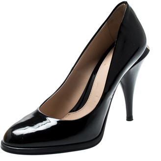 black patent leather pumps