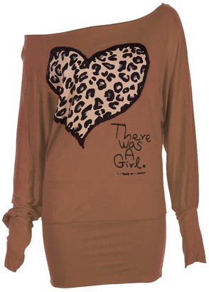 Forever Womens Long Sleeves on Off Shoulder Leopard Heart There Was a Girl Batwing Top