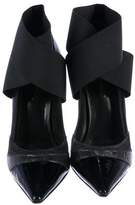 Thumbnail for your product : Diego Dolcini Leather Pointed-Toe Pumps