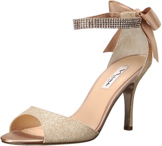 nina robbia pump
