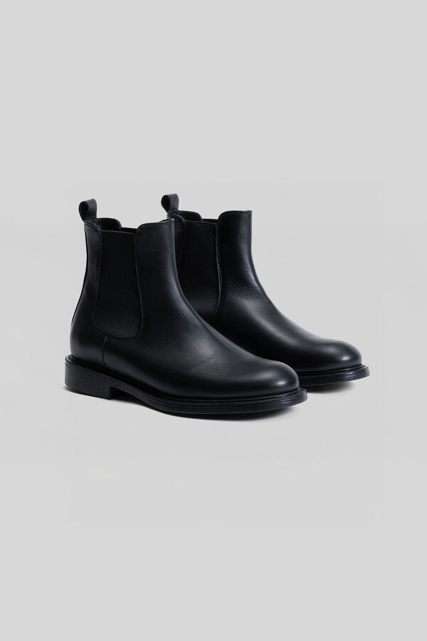 Robert Barakett Nolan Chelsea Boot