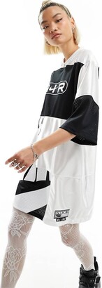 nike t shirt dress white