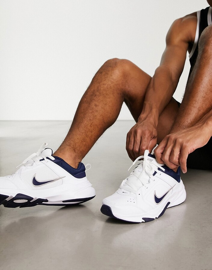 wear all day nike trainers