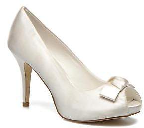 Menbur Women's Luz Rounded toe High Heels in White