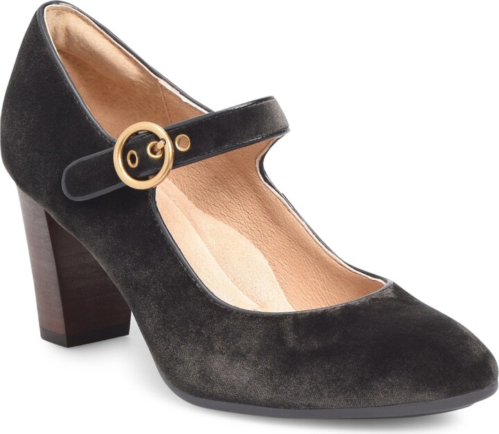 sofft mary jane pumps