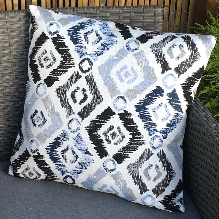 Royalcraft Set of Patterned Scatter Outdoor Cushions Blue