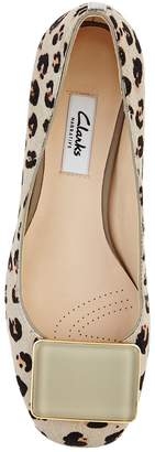 Clarks Chinaberry Leopard Court Shoe