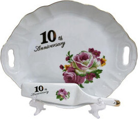 August Grove Deluca 2 Piece 10th Anniversary Decorative Plate Set