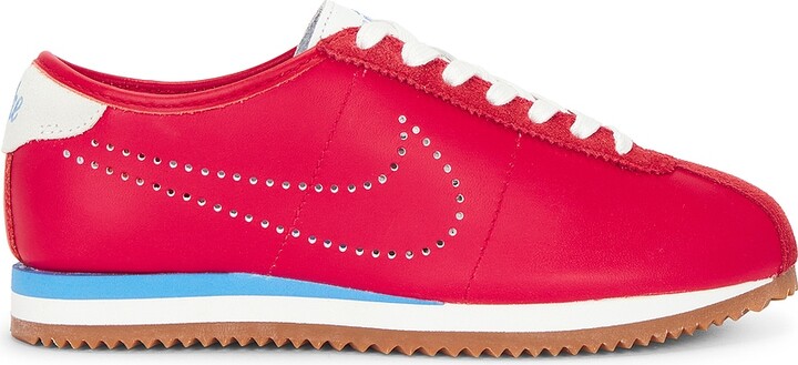 Nike Cortez Sneaker in Red