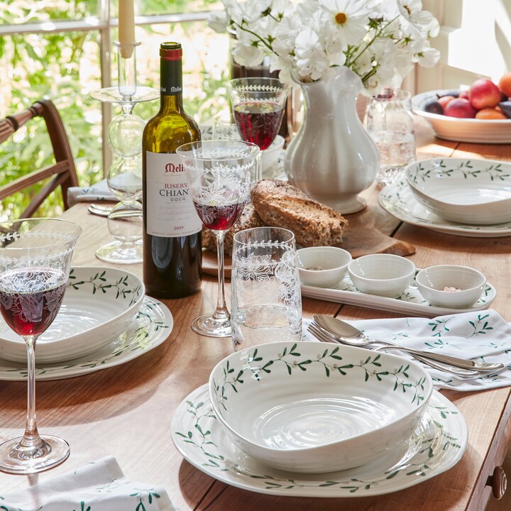 Portmeirion Sophie Conran Mistletoe 12 Piece Dinner Set White