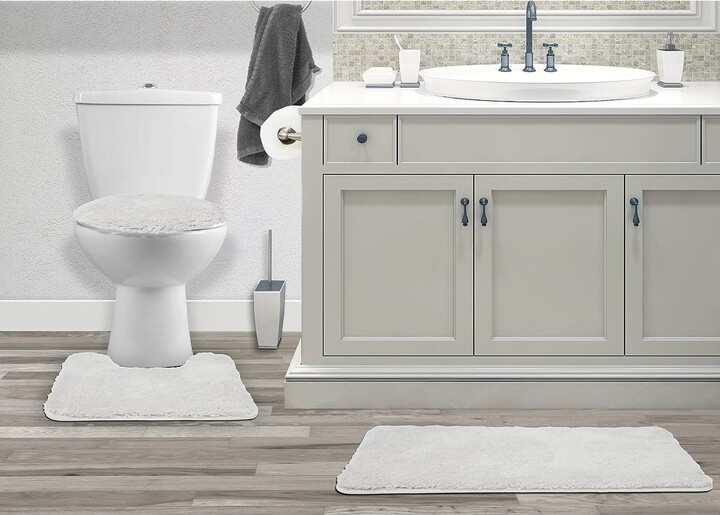 https://img.shopstyle-cdn.com/sim/1d/c1/1dc16ed4d608cd6bdd9d64b951cd283c_best/queen-mary-3-piece-bathroom-rug-set-luxury-soft-plush-bath-mat-contour-rug-lid-cover-non-slip.jpg