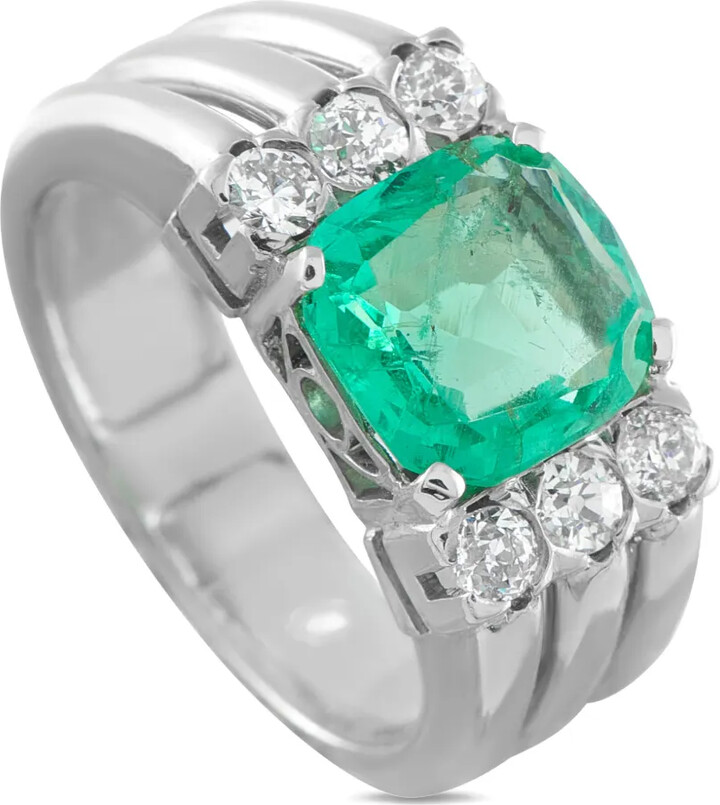 LB Exclusive Emerald And Diamond Ring