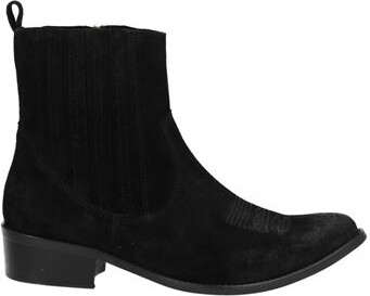 Momonì Woman Ankle boots