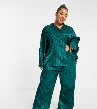 Loungeable Curve satin jacquard spot revere pajama set emerald