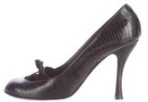 Thumbnail for your product : Marc Jacobs Embossed Bow Pumps
