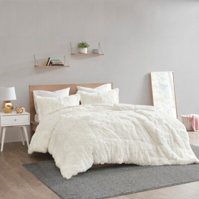 Leena Shaggy Faux Fur King/California King Comforter Mini Set