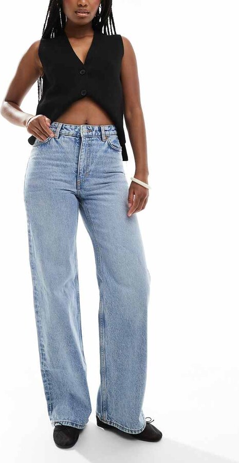 Monki mocki mid waist slim jeans with organic cotton in deep black