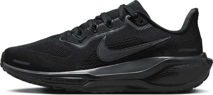 all black nike runners women's