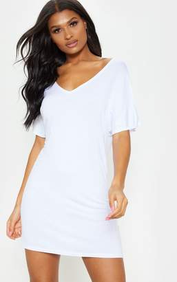 PrettyLittleThing Basic White V Neck T Shirt Dress