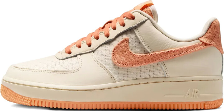 nike swoosh trainers