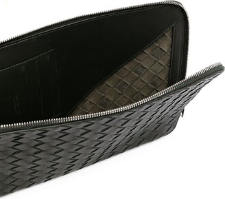 【BOTTEGA VENETA】INTRECCIATO LAPTOP CASE BAG Bottega Veneta® Men's Intrecciato Laptop Case With Handle in