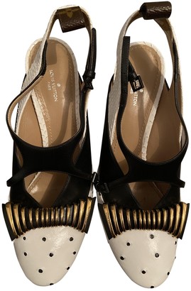 headline pump louis vuitton