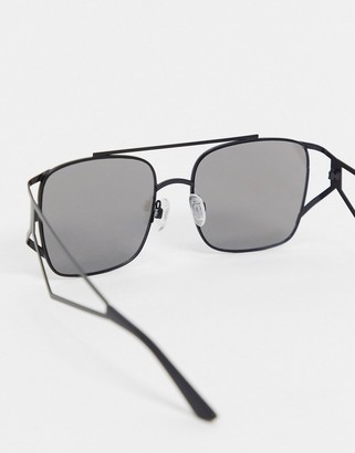 Jeepers Peepers black frame sunglasses