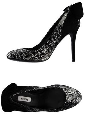 pumps guess sale
