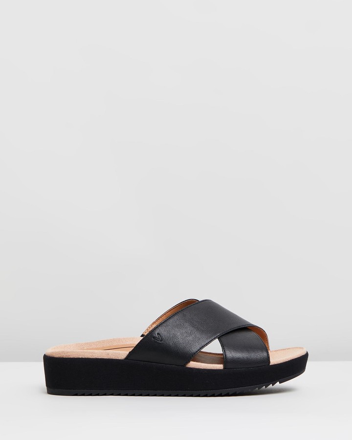 vionic violet wedge sandal