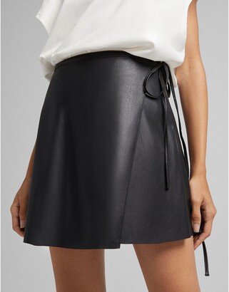 Plus Size Faux Leather Mini Skater Skirt - Black