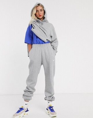 Nike Collection Fleece loose-fit cuffed sweatpants in gray heather