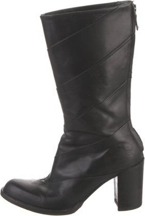 Strenesse Leather Mid-Calf Boots Black Round-Toes Zip Closures at Shafts Unfortunately, due to restrictions, this item may not be eligible for shipping in all areas.