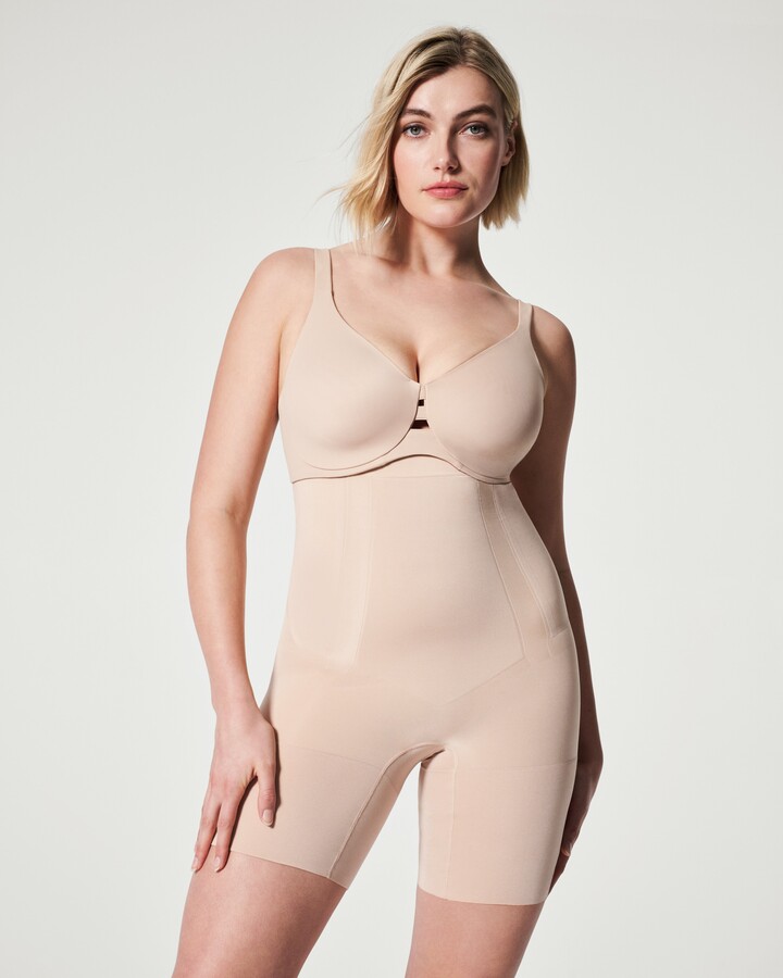 Spanx SPANXsculpt OnCore High-Waisted Mid-Thigh Shorts