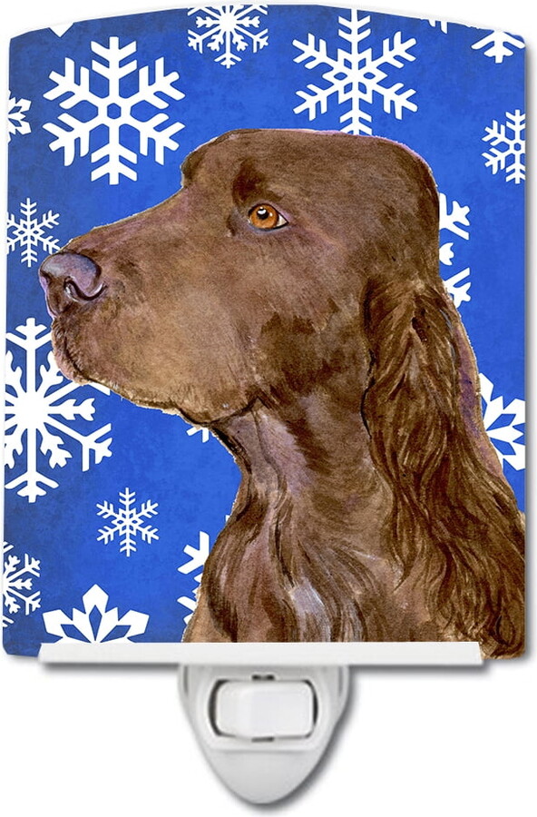 Caroline's Treasures SS4663CNL Field Spaniel Winter Snowflakes Holiday Ceramic Night Light, 6x4x3", multicolor