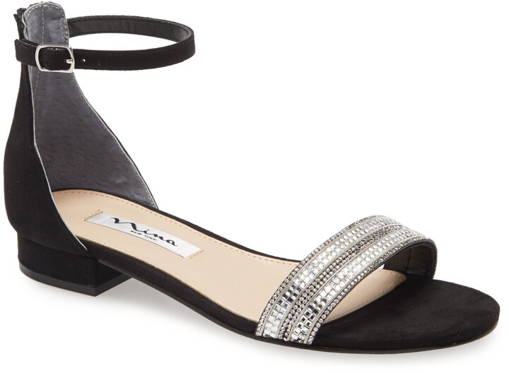 nina nicasia sandal