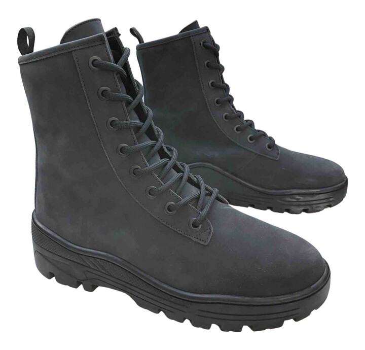yeezy boots mens