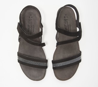 naot toe loop sandals