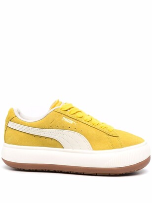 yellow pumas