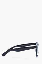 Thumbnail for your product : boohoo Blue Lens Classic Sunglasses