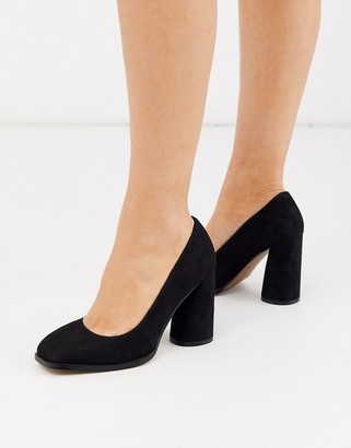 square toe court shoes