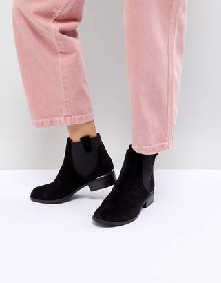 New Look Suede Metal Insert Flat Ankle Boot
