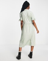 Thumbnail for your product : Wednesday's Girl midi tea shirt dress in sage spot
