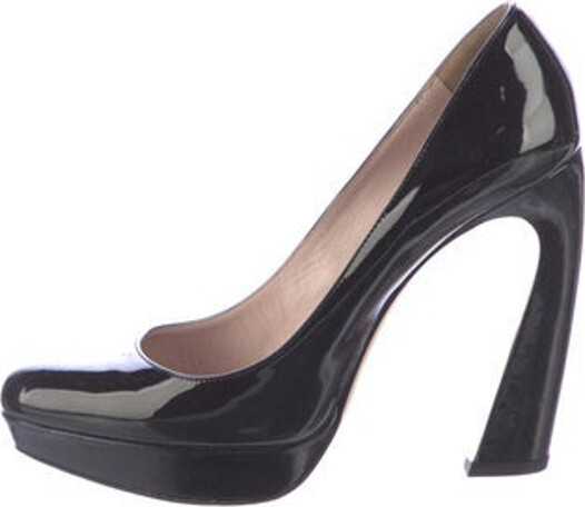 miu miu patent leather platform pumps