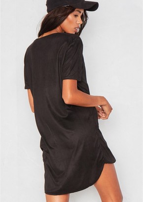 Missy Empire Jessi Black Faux Suede Pocket T Shirt Dress