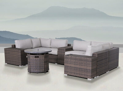 Wade Logan Biles Wicker Fully Assembled 4 - Person Seating Group with Cushions