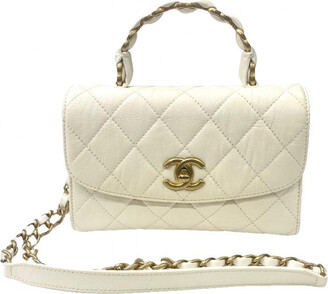Chanel Pre-owned 2000-2002 Diamond-Quilted CC Logo Plaque Shoulder Bag - Neutrals