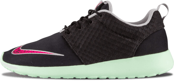 yeezy roshe run